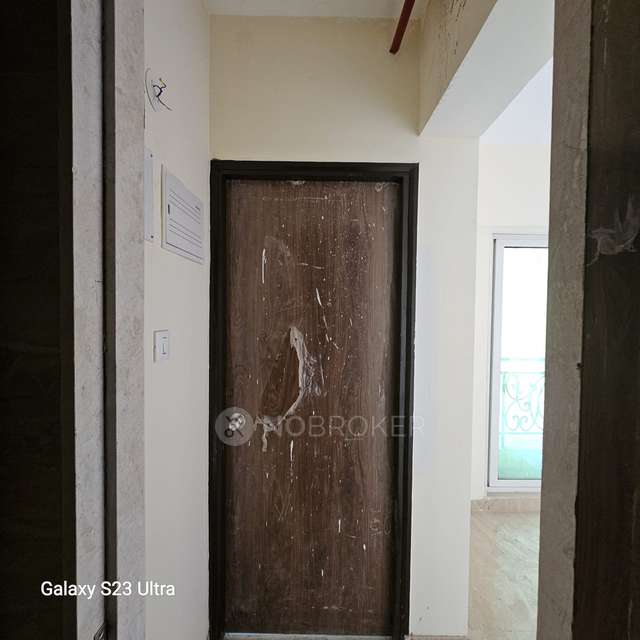 1 BHK Flat In Highland Springs 14th Floor For Sale  In Thane West