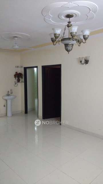 2 BHK Flat In Balaji Apartment  For Sale  In Sainik Farm