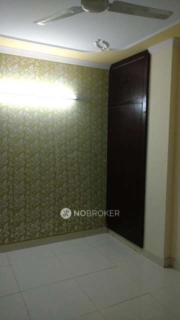 2 BHK Flat In Balaji Apartment  For Sale  In Sainik Farm