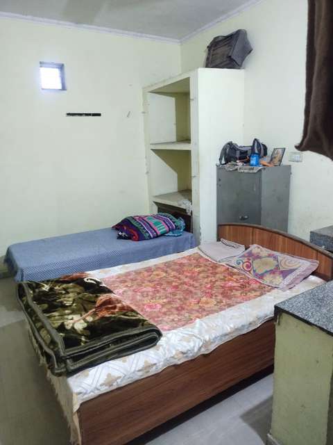 PG for Boys in Sector 37