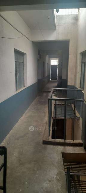 4+ BHK Flat For Sale  In Kamakshipalya