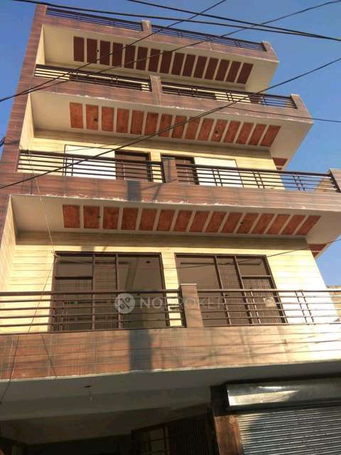 2 BHK House for Rent  In 1022-22, Pataudi Rd, Shakti Park Colony, Sector 10a, Gurugram, Haryana 122001, India