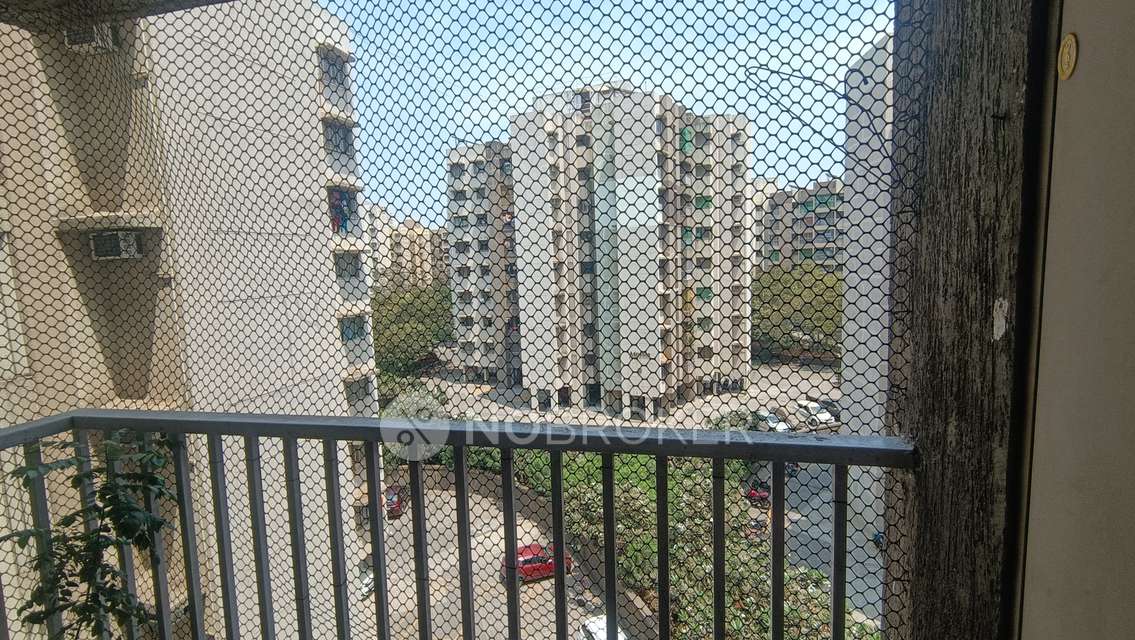 2 BHK Flat In Adriatica For Sale  In Dombivli East