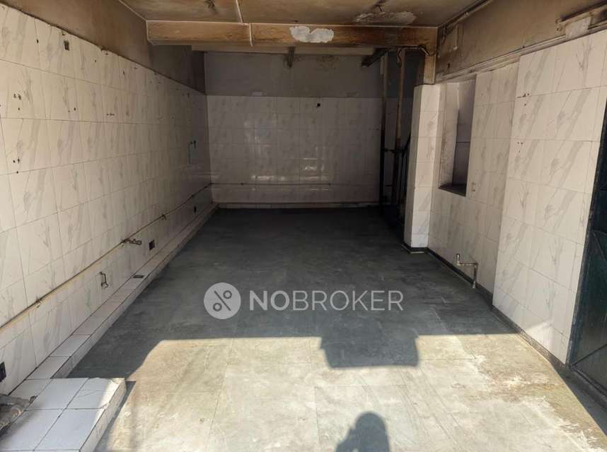 Shop in Greater Kailash, Delhi for Rent 