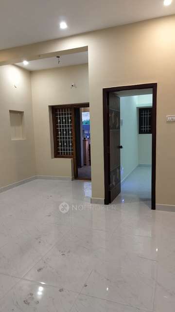 2 BHK House for Rent  In X4pw+hjg, Kalliamman Nagar, Pozhichalur, Chennai, Tamil Nadu 600074, India