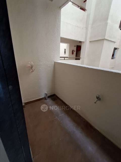 2 BHK Flat In Kolte Patil Little Earth for Rent  In Kiwale