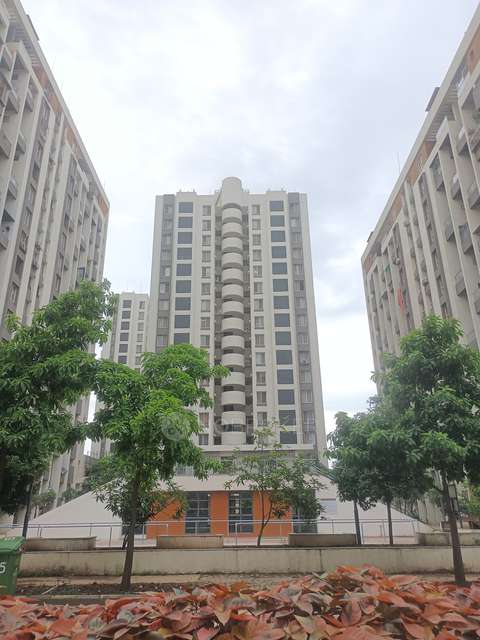 2 BHK Flat In Kolte Patil Little Earth for Rent  In Kiwale