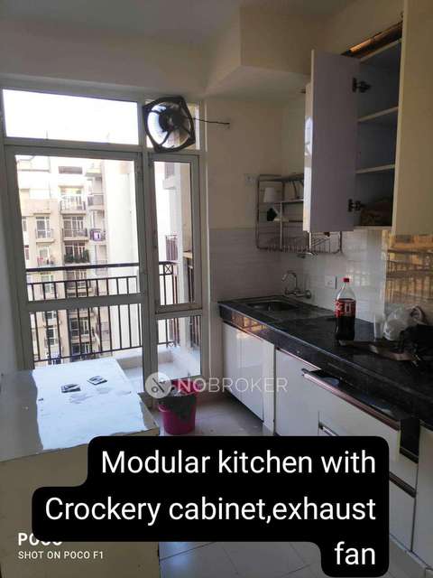 2 BHK Flat In Shree Vardhman Flora For Sale  In  Sector 90