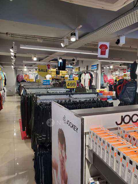 Showroom in  Nehru Nagar Iii, Ghaziabad for Rent 