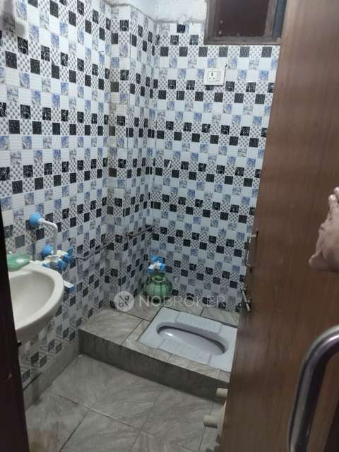 2 BHK Flat In Anno Appartment For Sale  In Jogabai Extension