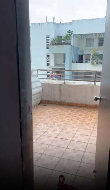 Shared Room for Female In 3 BHK  In Runwal Seagull In Swami Vivekananda Cooperative Industrial, 19, Shiv Nagar, Hadapsar, Pune, Autadwadi Handewadi, Maharashtra 411028, India