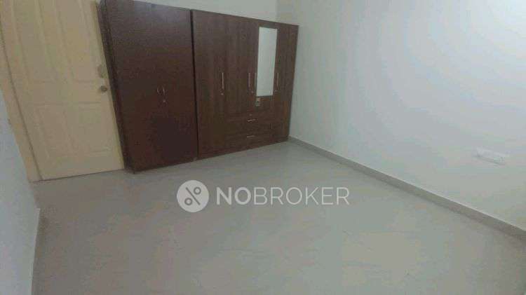 2 BHK Flat In Sri Balaji Lotus, 1st Main Maithri Layout For Sale  In Maithri Layout