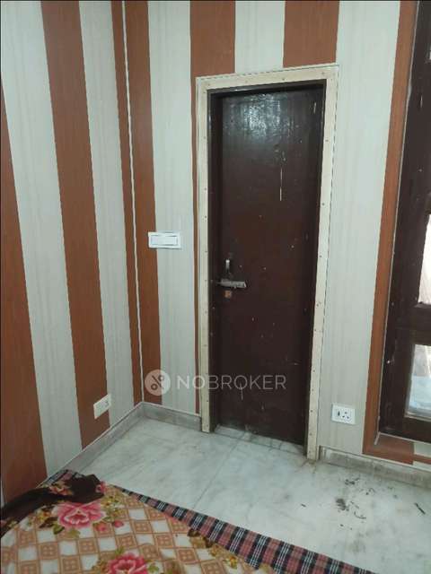 1 RK Flat In Sb for Rent  In Sector 38