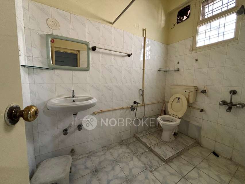 3 BHK Flat In Chandra Residency  For Sale  In Hasmathpet