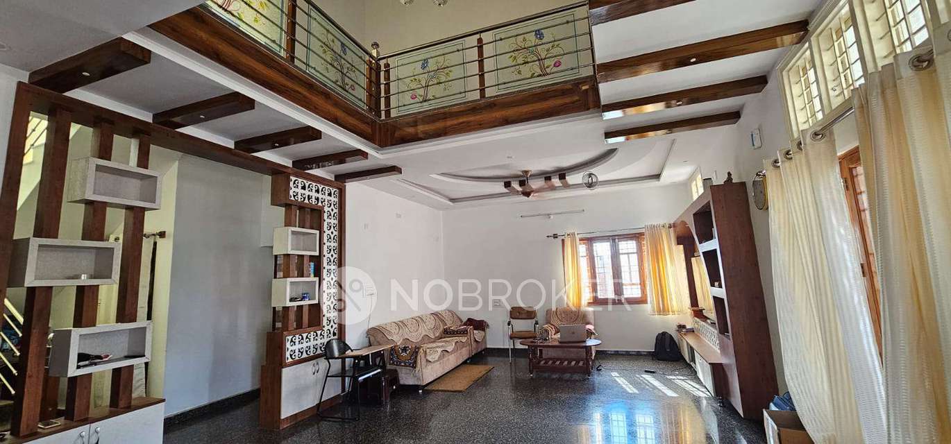 4+ BHK Flat For Sale  In Aavalahalli