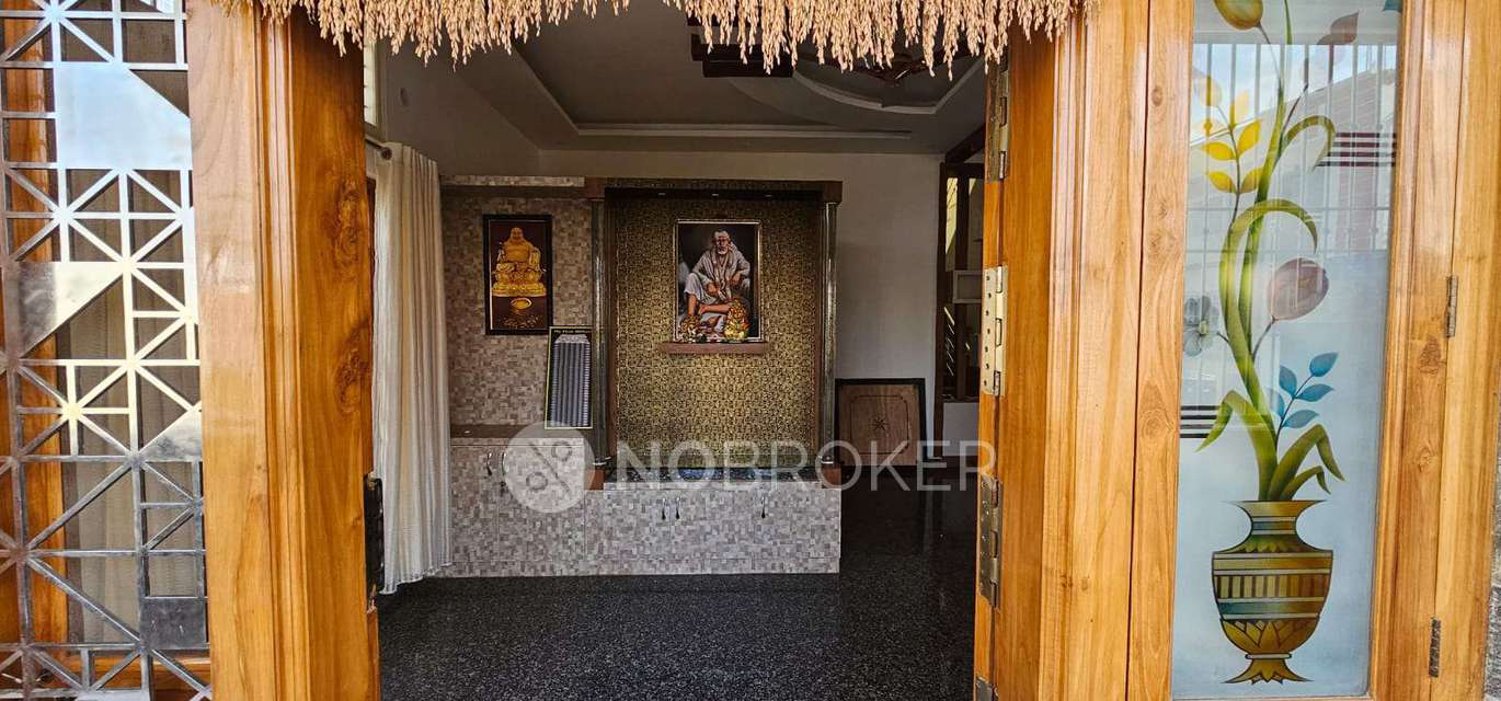 4+ BHK Flat For Sale  In Aavalahalli