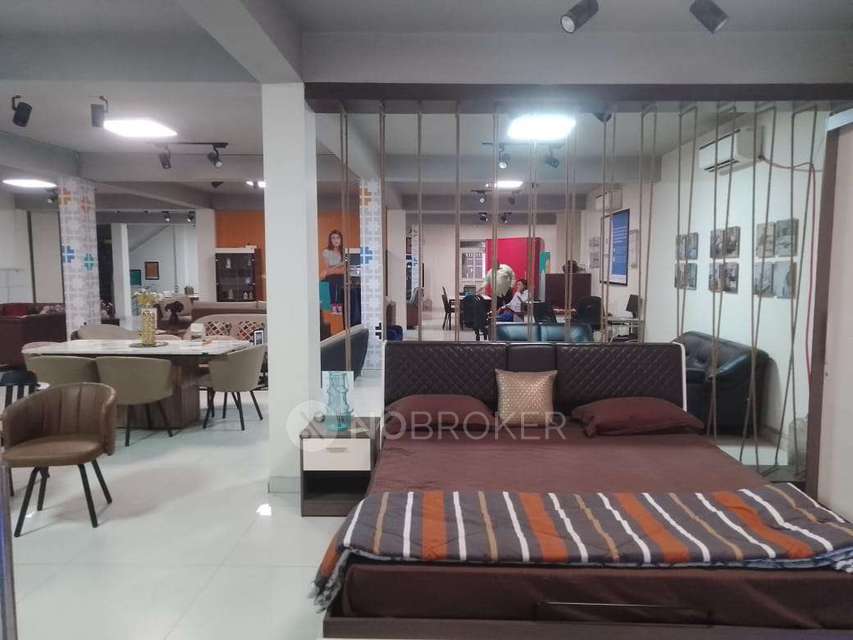 Showroom in Dwarka, Delhi for Rent 