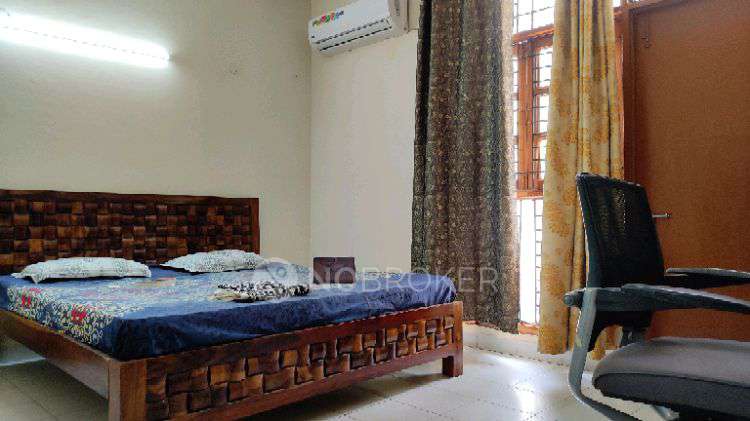 3 BHK Flat In Sushant Lok 2  for Rent  In Sushant Lok 2