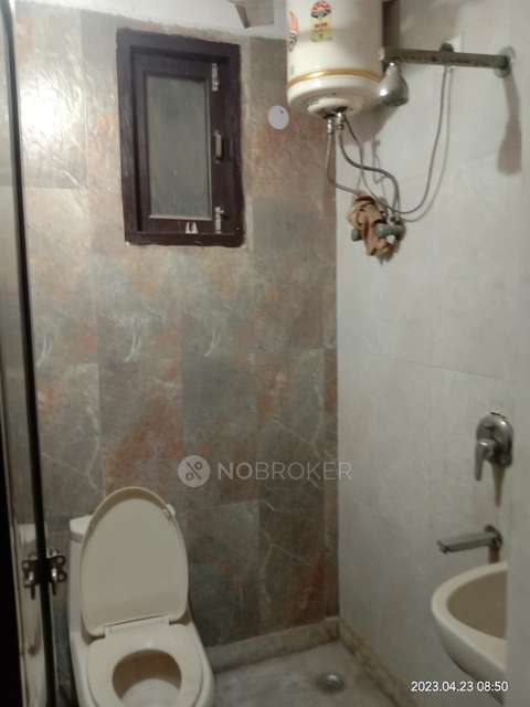 2 BHK Flat In Standalone Building  For Sale  In Safdarjung Enclave