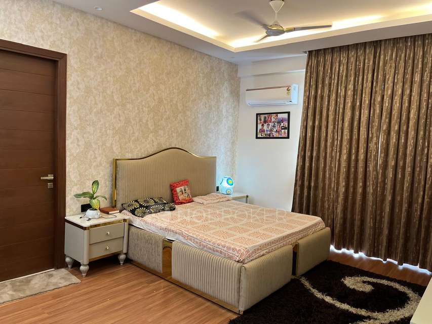 4 BHK Flat In Ansal Esencia B Block Sec  67 For Sale  In Sector-67