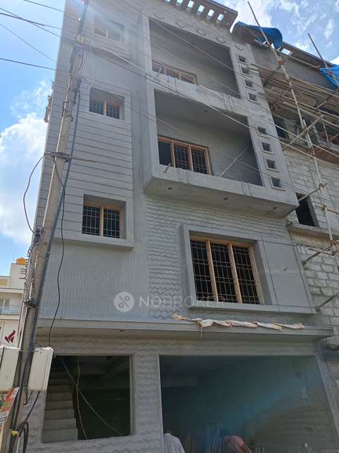 4+ BHK Flat In Standalone  Building   For Sale  In Banashankari