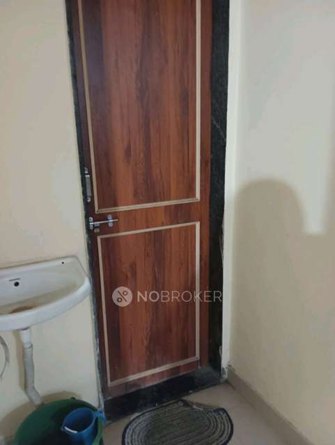 Shared Room for Female In 1 BHK  In Shri Sai Cool Homes In 162, Wellesley Rd, Sangamvadi, Pune, Maharashtra 411001, India