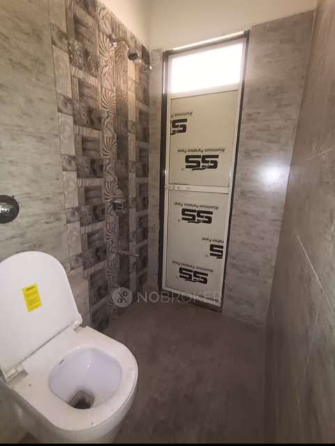 2 BHK Flat In Mukta Luxzaria For Sale  In Shilphata