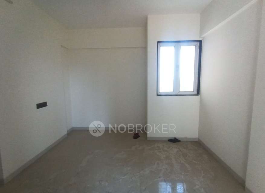 2 BHK Flat In Mukta Luxzaria For Sale  In Shilphata