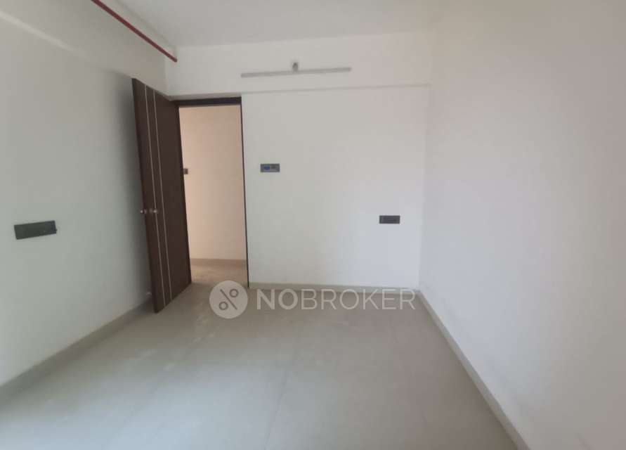 2 BHK Flat In Mukta Luxzaria For Sale  In Shilphata