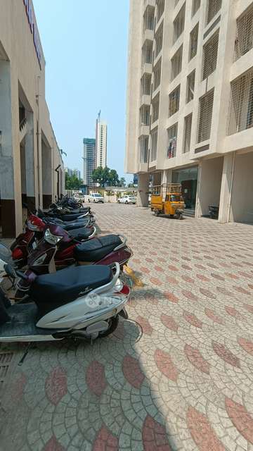 2 BHK Flat In Mukta Luxzaria For Sale  In Shilphata