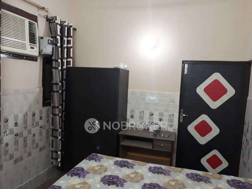 PG for Girls in Tilak Nagar