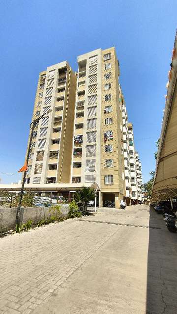 2 BHK Flat In  7th Heaven B Building Phase 2 For Sale  In Dhanori