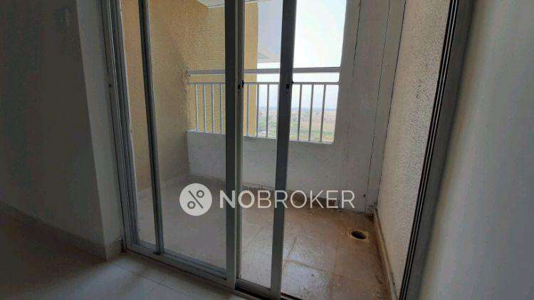 2 BHK Flat In  7th Heaven B Building Phase 2 For Sale  In Dhanori