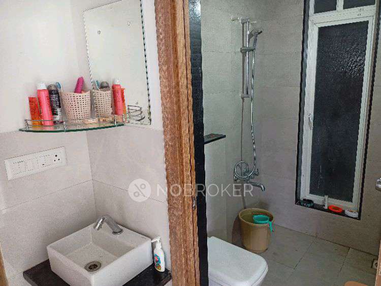 Single Room for Female In 2 BHK  In Fusion Towers ,hinjewadi Phase 3 In Hinjawadi,