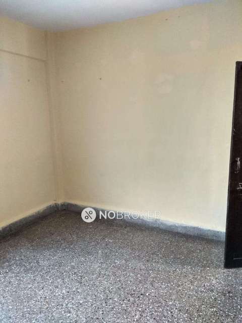 1 RK Flat In Swami Vivekanand Society For Sale  In Wanowrie