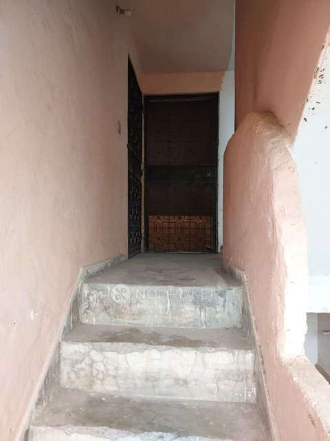 2 BHK Flat For Sale  In Vikaspuri