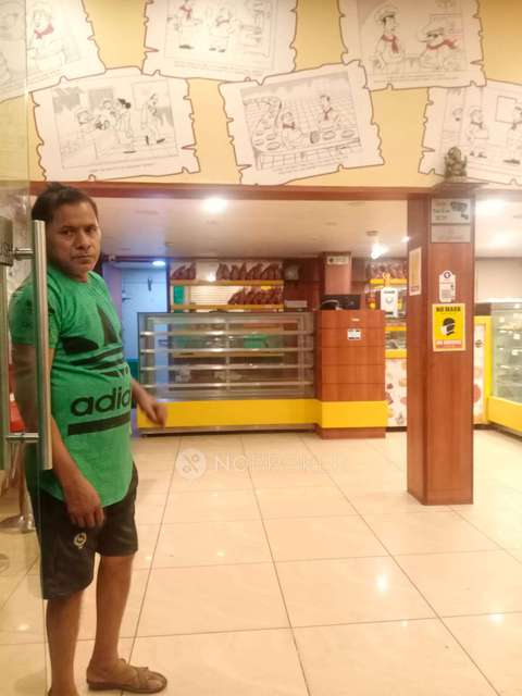 Restaurant/Cafe in  Byculla East, Mumbai for sale 