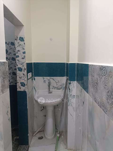 3 BHK Flat In Amrit Vihar For Sale  In Burari