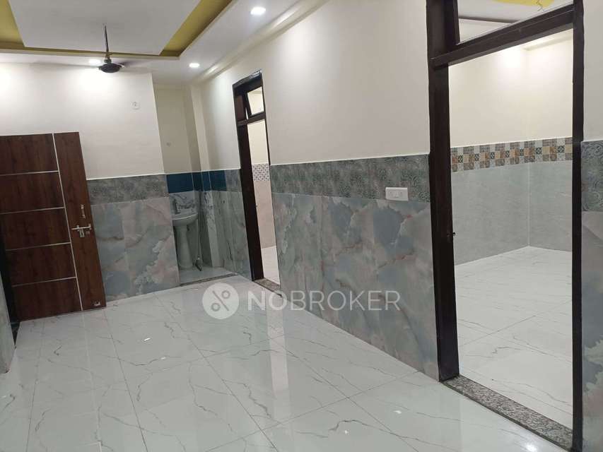 3 BHK Flat In Amrit Vihar For Sale  In Burari