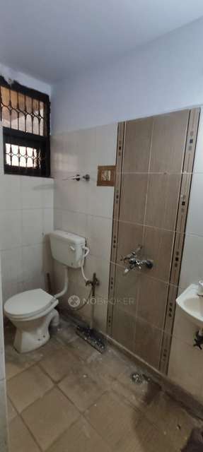 2 BHK Flat In Ajnara Residency For Sale  In Shalimar Garden