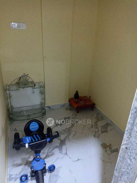 2 BHK Flat In Durga Niwas For Sale  In Malad West