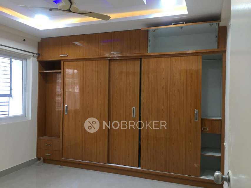 3 BHK Flat In Smr Vinay Foundationhead, Hyderabad For Sale  In Hafeezpet