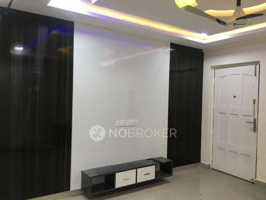 3 BHK Flat In Smr Vinay Foundationhead, Hyderabad For Sale  In Hafeezpet