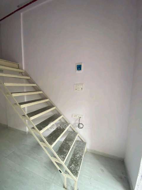 Industrial Building in Mulund West, Mumbai for sale 