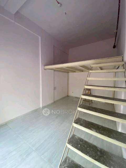 Industrial Building in Mulund West, Mumbai for sale 