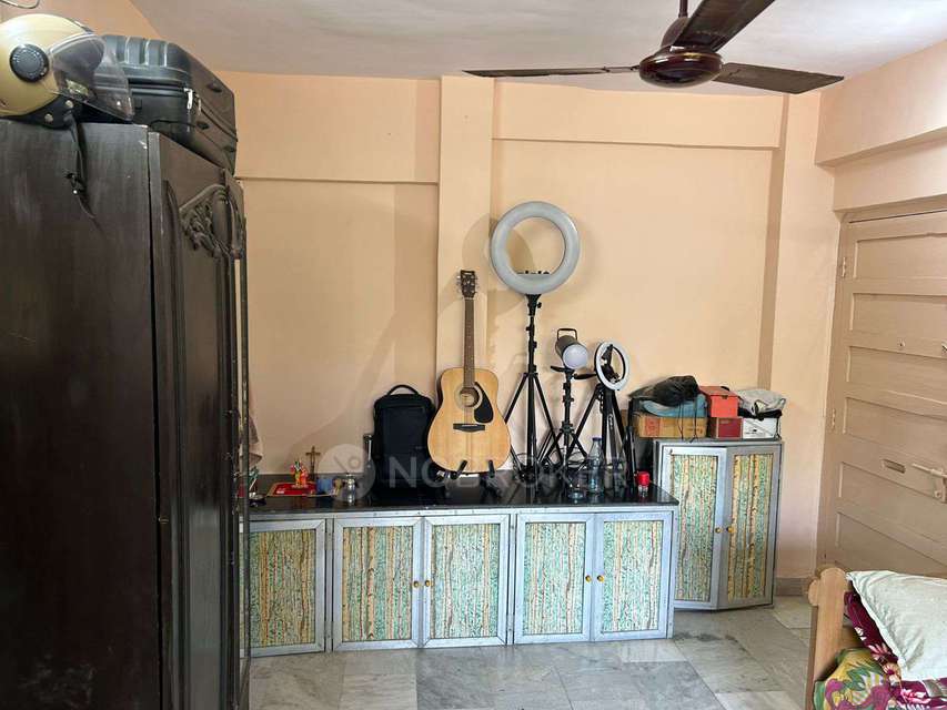 PG for Boys in Azad Nagar Metro Station