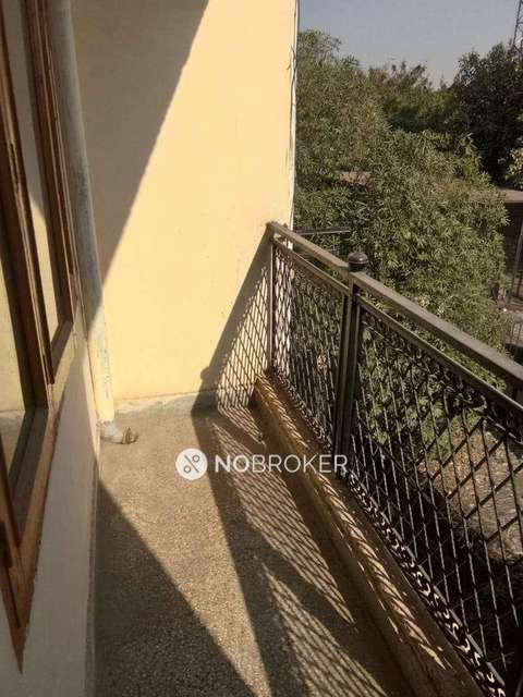 2 BHK Flat For Sale  In Sarita Vihar