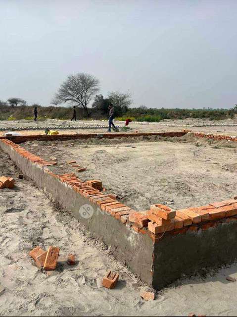 Plot For Sale  In Yamuna Expy