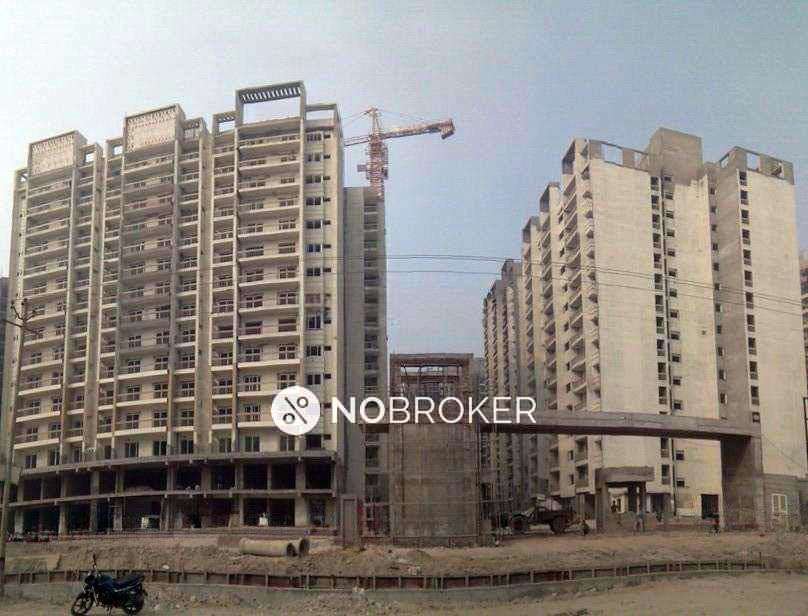 3 BHK Flat In Aarcity Regency Park For Sale  In Sector 16c