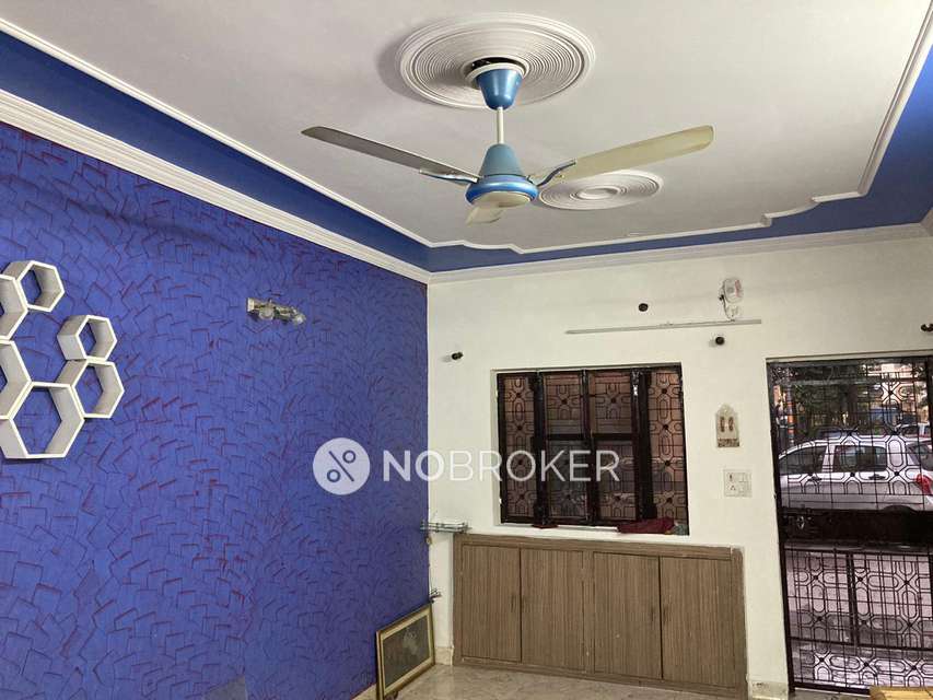 3 BHK Flat In Dda Flats, Rohini For Sale  In Sector 3